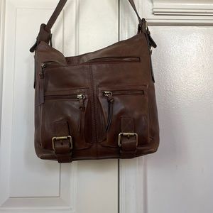 Nino Bossi Italian leather hobo handbag! Lots of pockets!